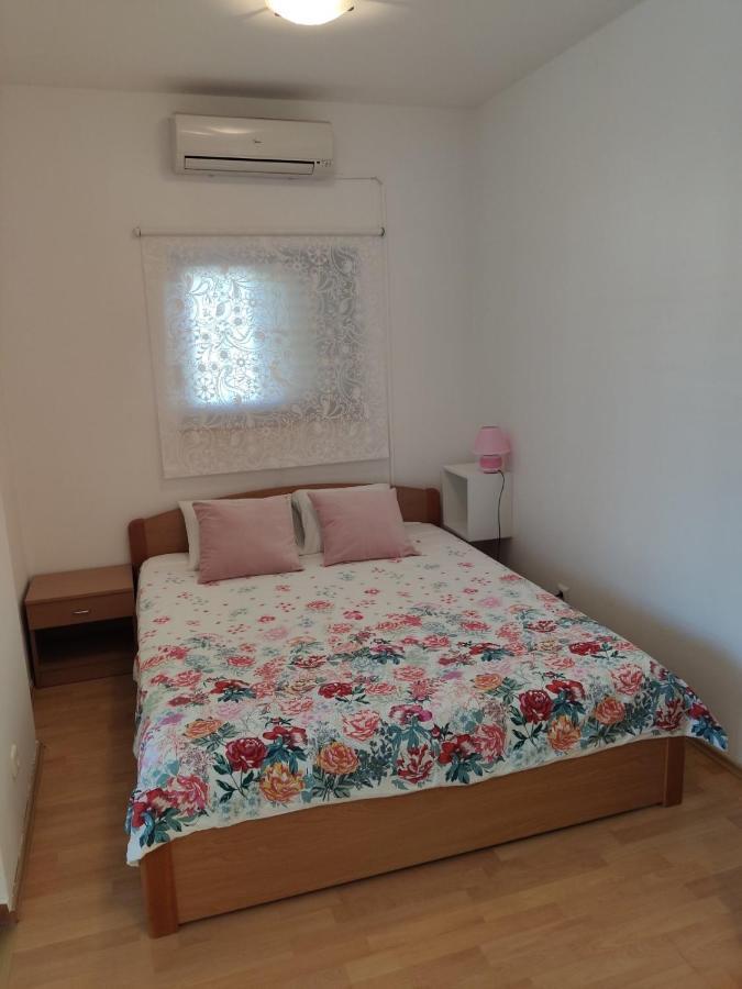 Appartement App Sime Klarin, Br.3 à Jezera Extérieur photo